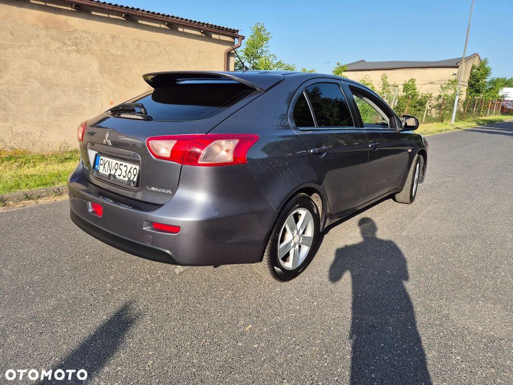 Mitsubishi Lancer 1.5 - 7
