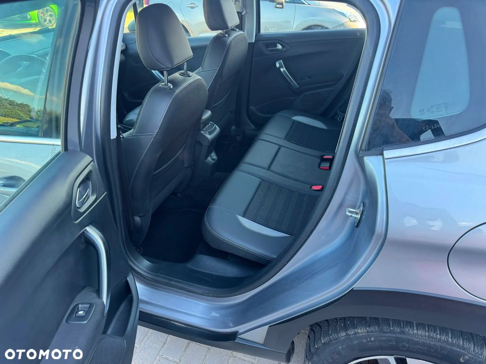 Peugeot 2008 PureTech 110 GPF Stop&Start EAT6 Allure - 7