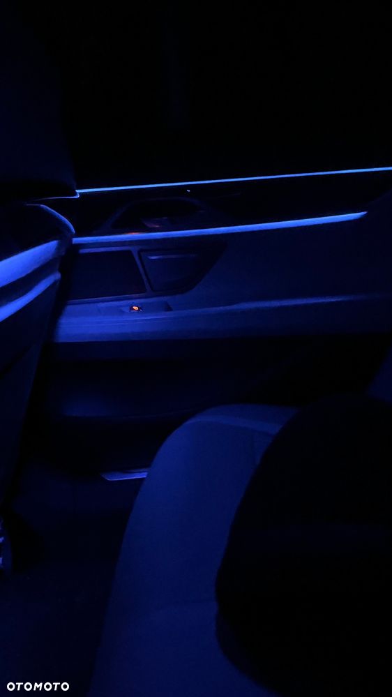 BMW Seria 7 740d xDrive - 31