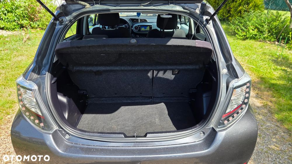 Toyota Yaris Hybrid 100 Premium EU6 - 6