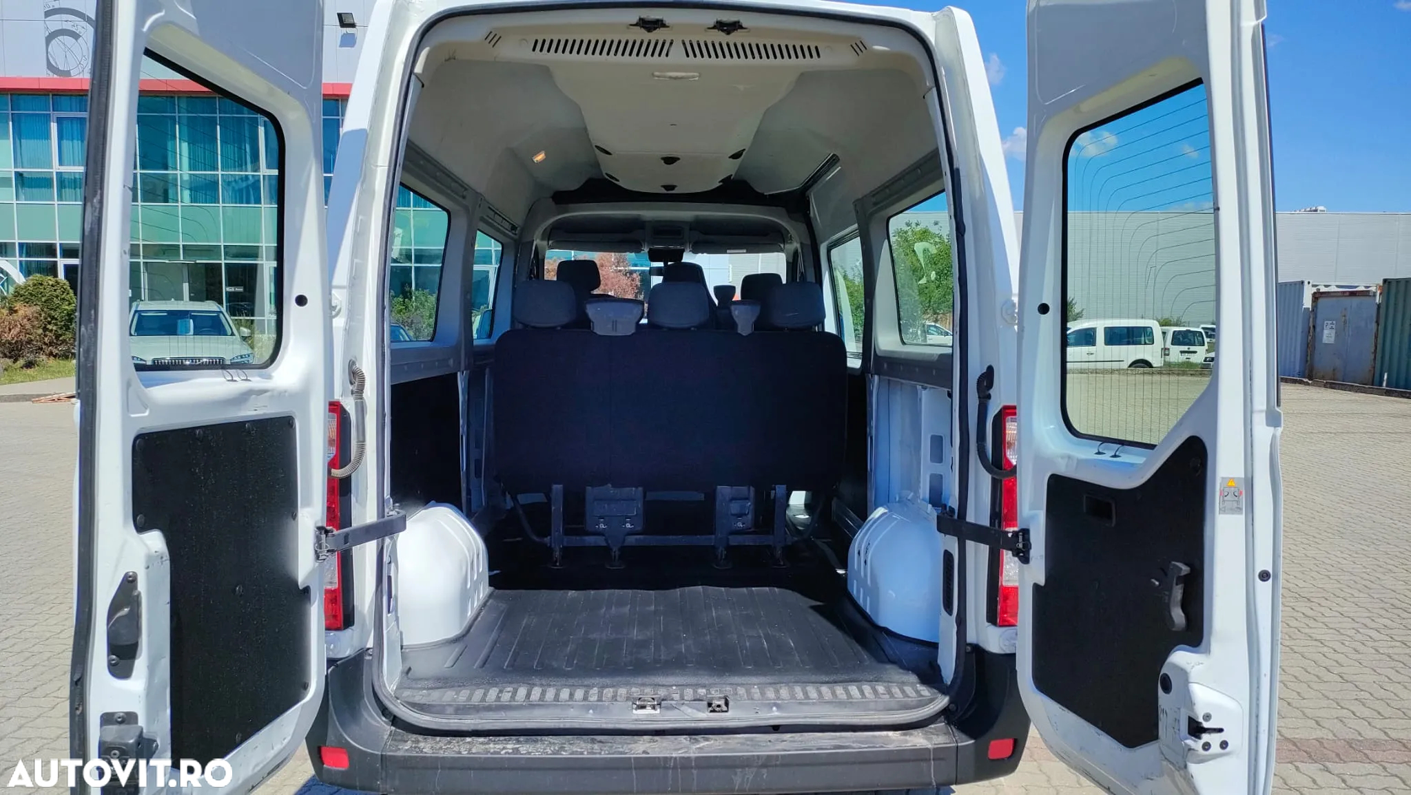 Renault Master 2.3 Energy dCi 145 TT Combi 3,5t L2H2 8+1 locuri Confort 4,7 m3 - 18