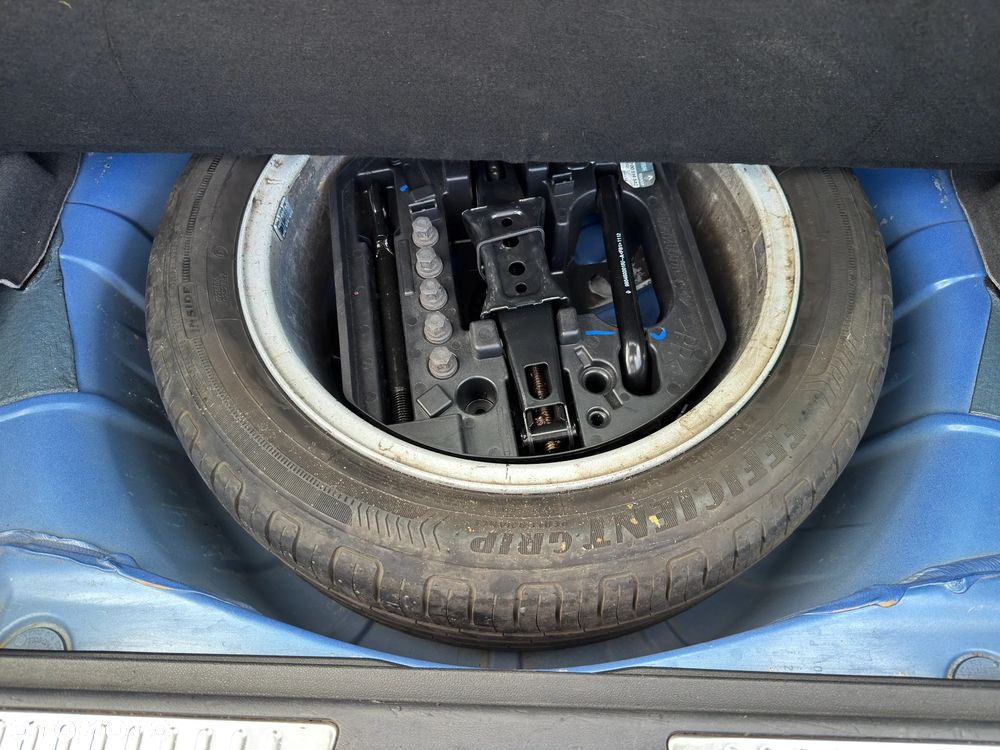 Renault Laguna 2.0 dCi Initiale ESM - 41