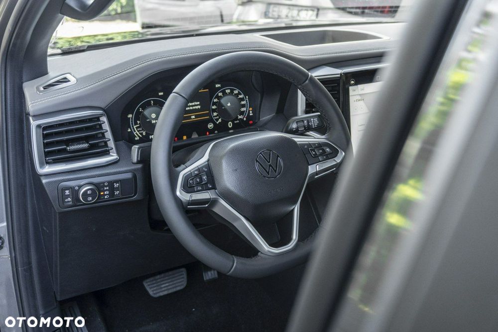 Volkswagen Amarok - 12