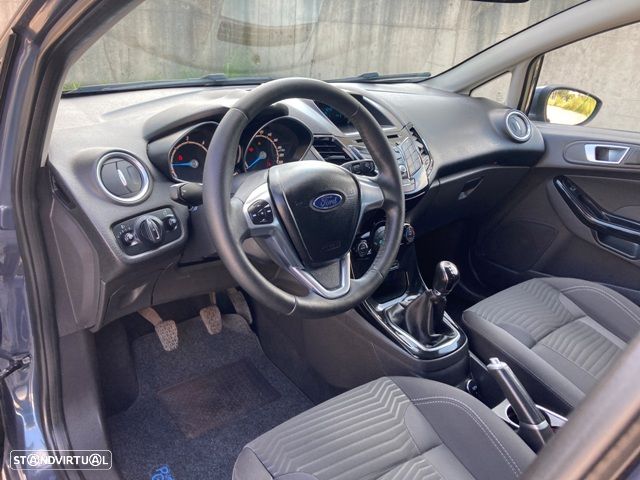 Ford Fiesta 1.5 TDCi Titanium - 10