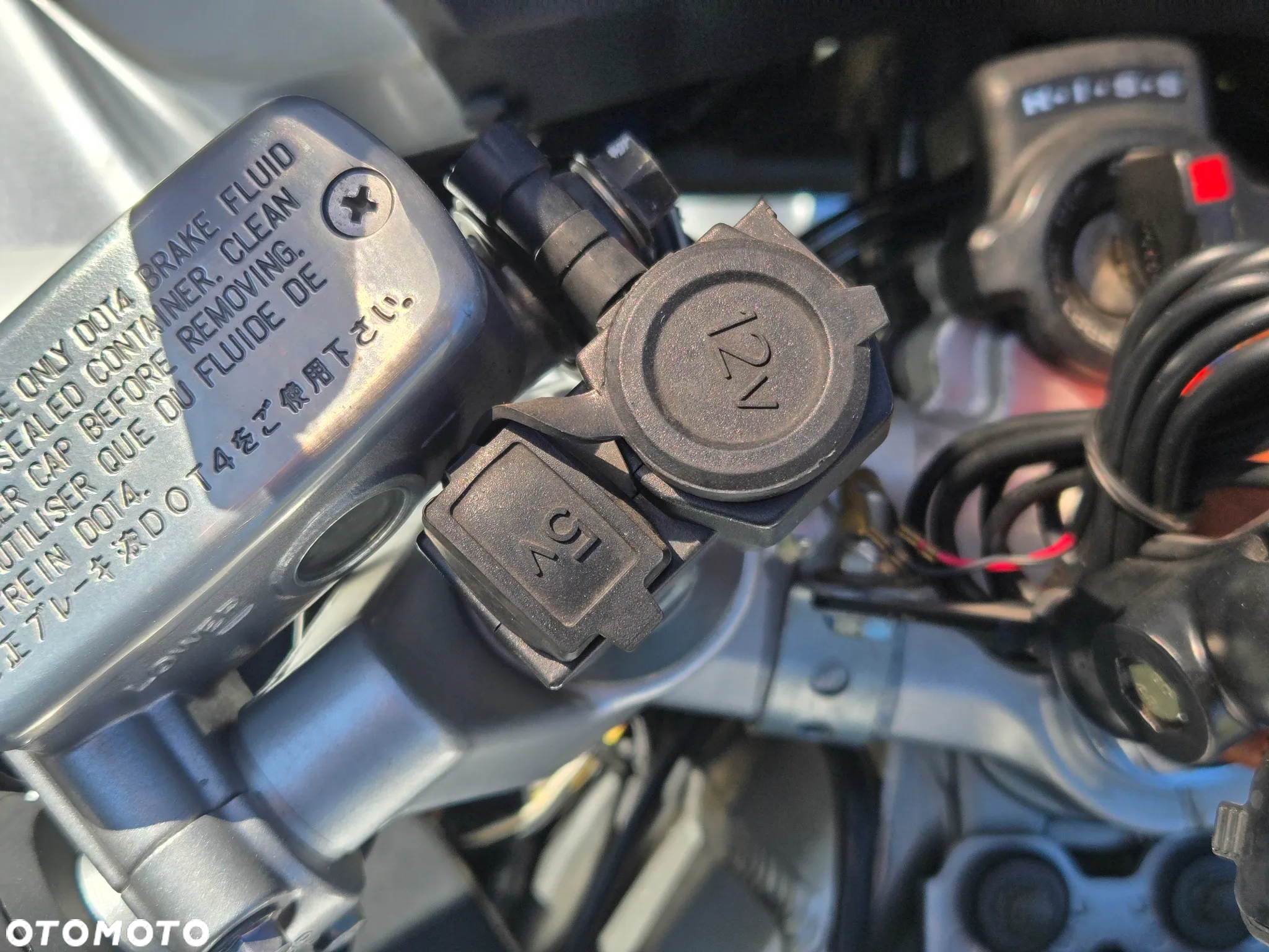 Honda VFR - 14