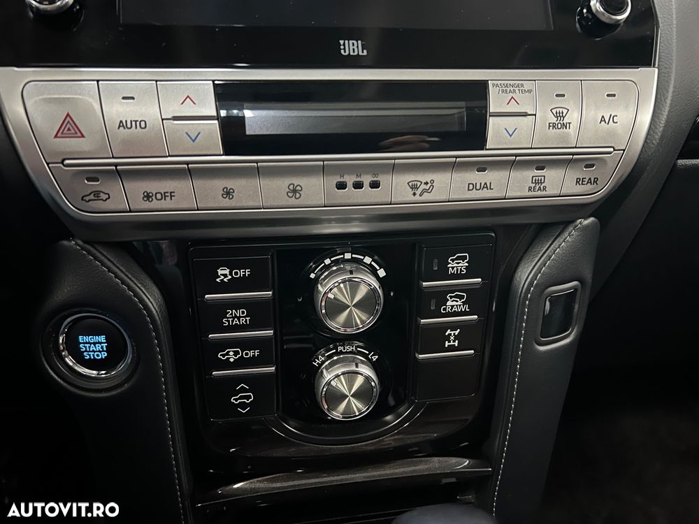 Toyota Land Cruiser 2.8l D-4D 204 CP A/T Luxury Black Matte Edition - 13