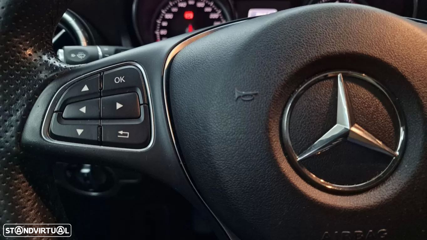 Mercedes-Benz CLA 180 d Shooting Brake AMG Line - 24