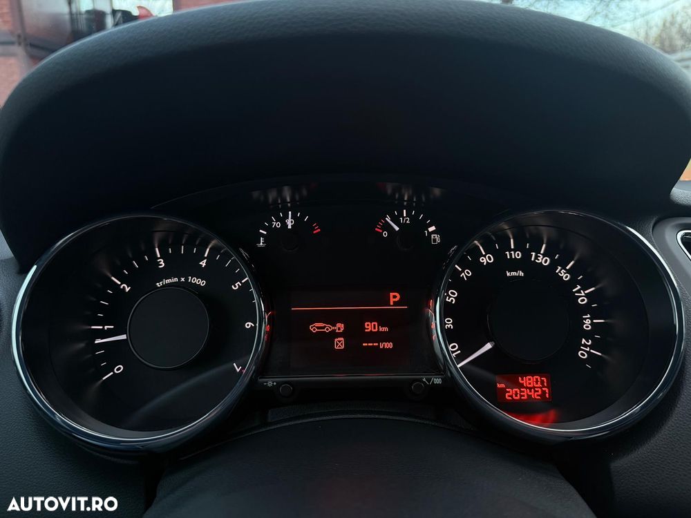 Peugeot 5008 155 THP Automatik Active - 20