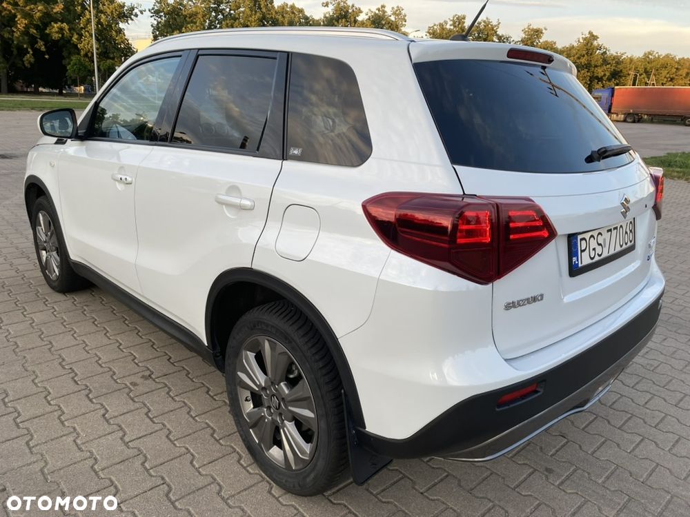 Suzuki Vitara 1.5 Dualjet Hybrid AGS Comfort+ - 4