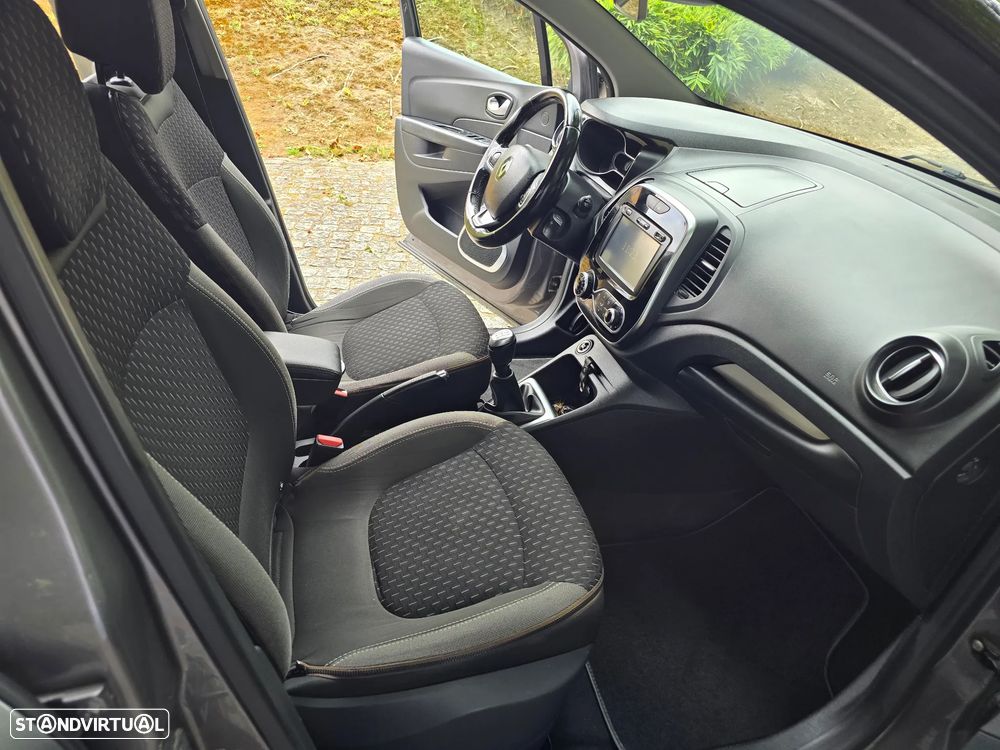 Renault Captur 1.5 dCi Exclusive - 6