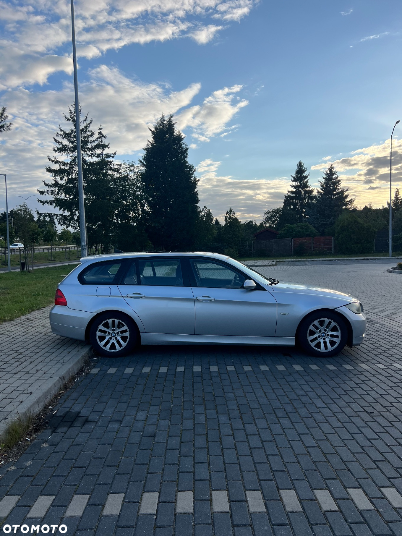 BMW Seria 3 320d DPF Touring - 5