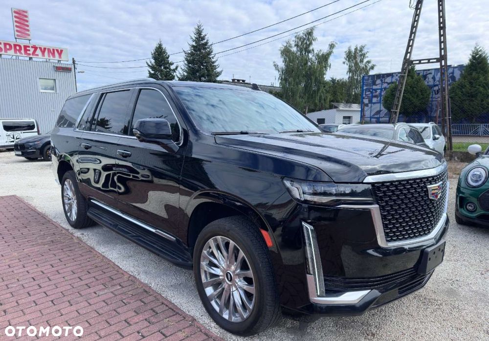 Cadillac Escalade - 4