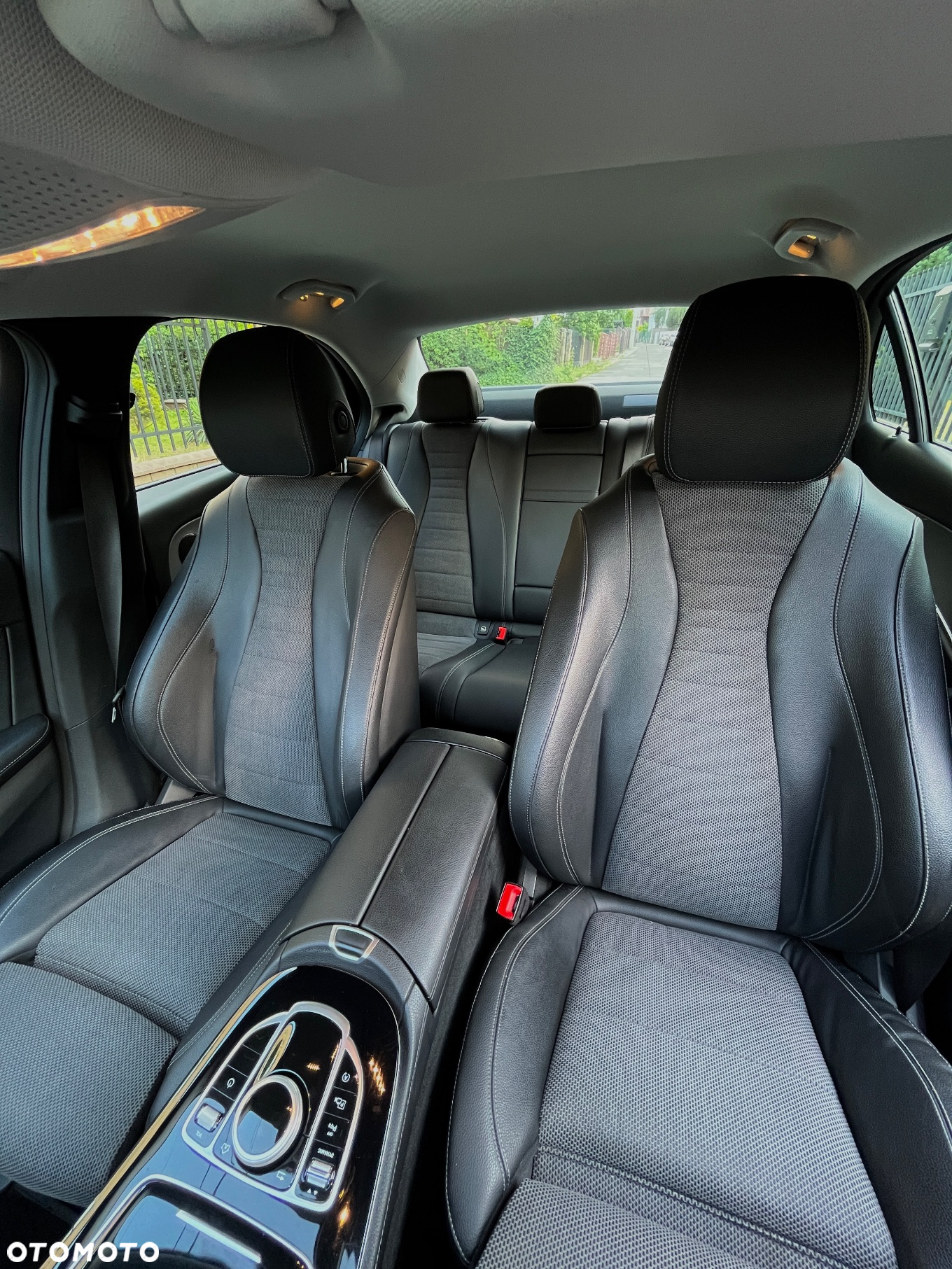 Mercedes-Benz Klasa E 200 d 9G-TRONIC - 11