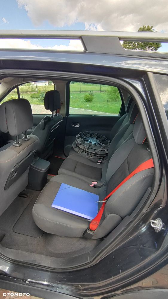 Renault Scenic 1.9 dCi FAP Conquest - 16