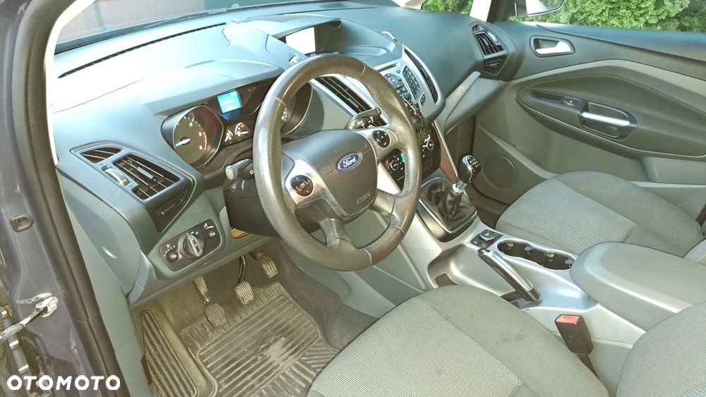 Ford Grand C-MAX - 10