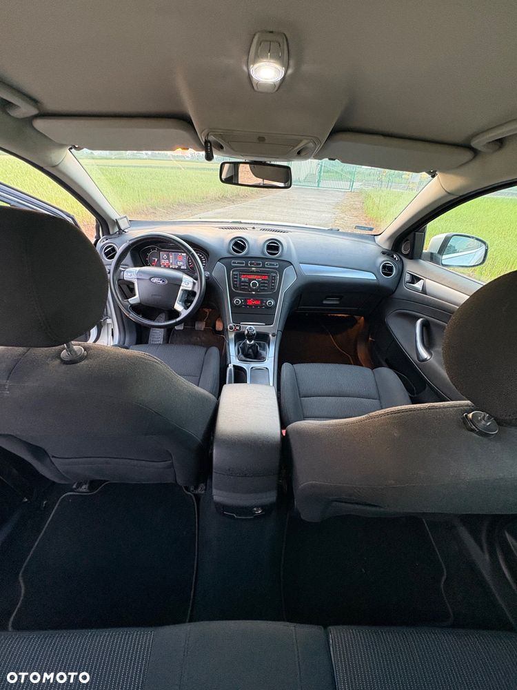 Ford Mondeo 2.0 TDCi Titanium - 30