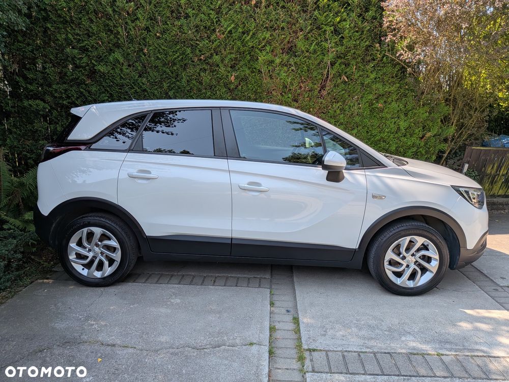 Opel Crossland X 1.2 T Enjoy S&S - 4