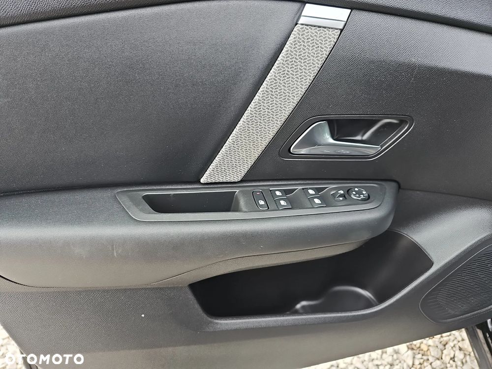 Citroën C4X 1.2 PureTech Max S&S EAT8 - 10