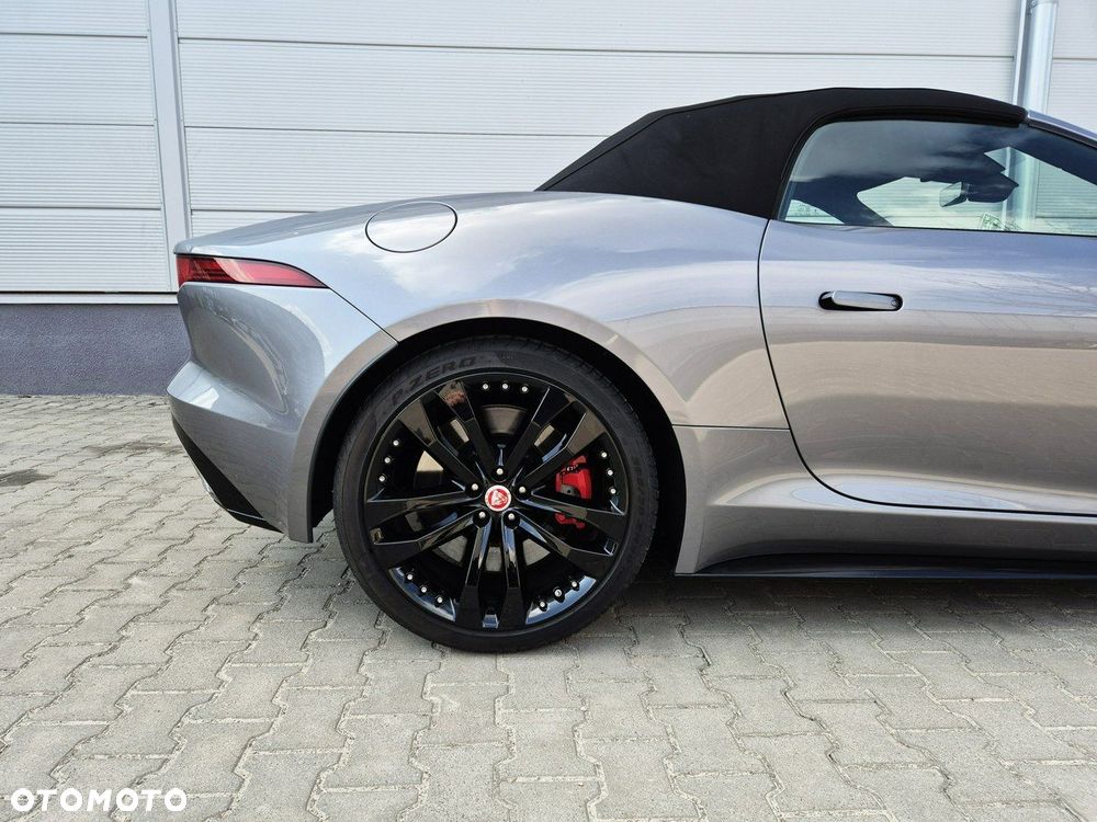 Jaguar F-Type - 20