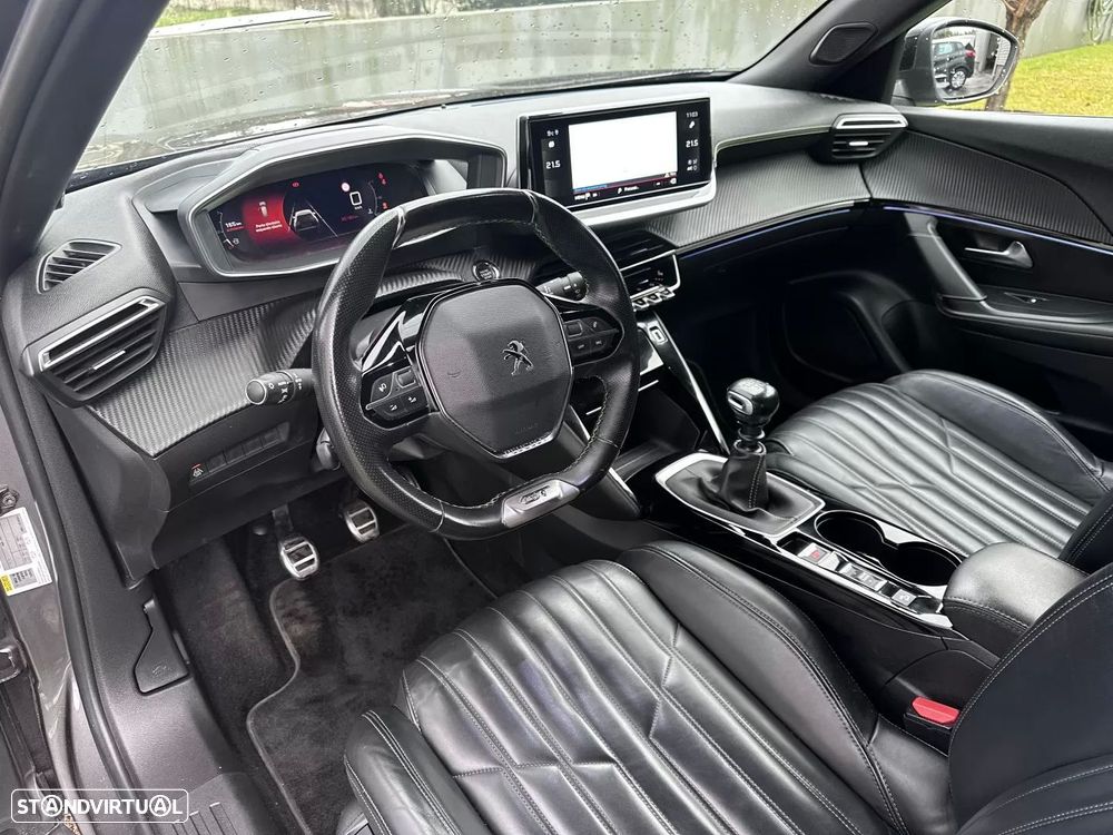 Peugeot 2008 1.2 PureTech GT - 26