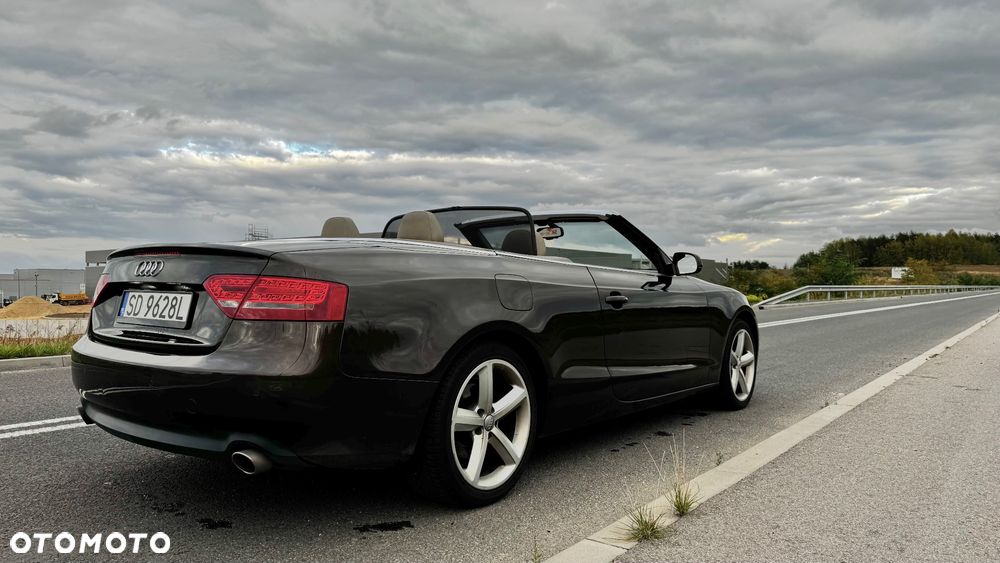 Audi A5 Cabrio - 12
