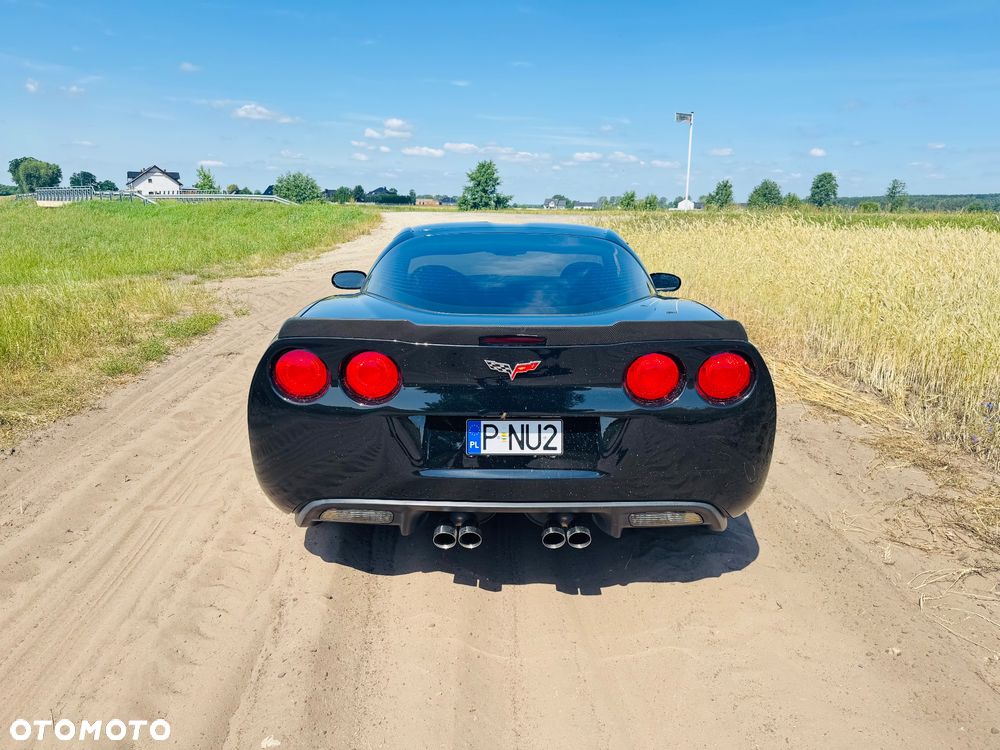 Chevrolet Corvette - 9