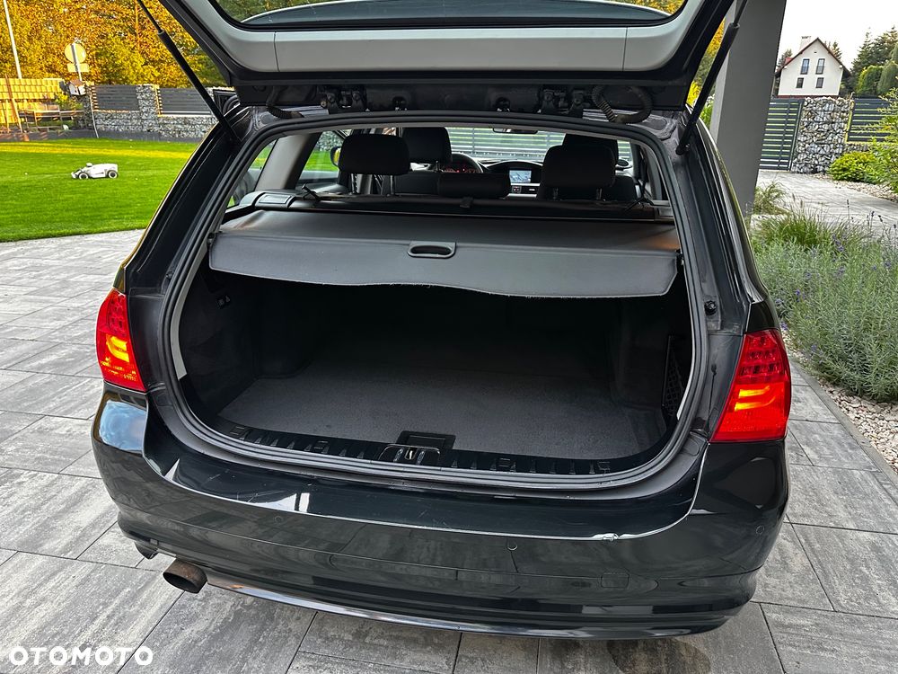 BMW Seria 3 318i - 20