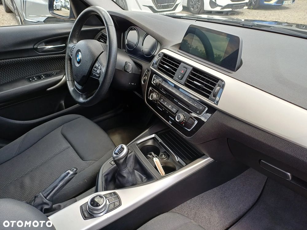 BMW Seria 1 116i Edition Metropolitan - 12