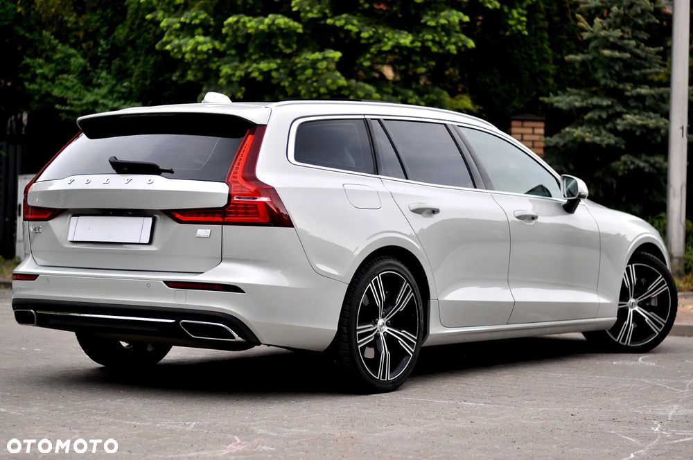 Volvo V60 T6 AWD Recharge Geartronic Inscription - 5