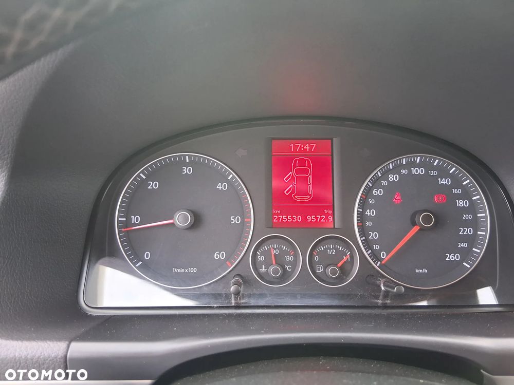 Volkswagen Touran 2.0 TDI DPF Highline - 8