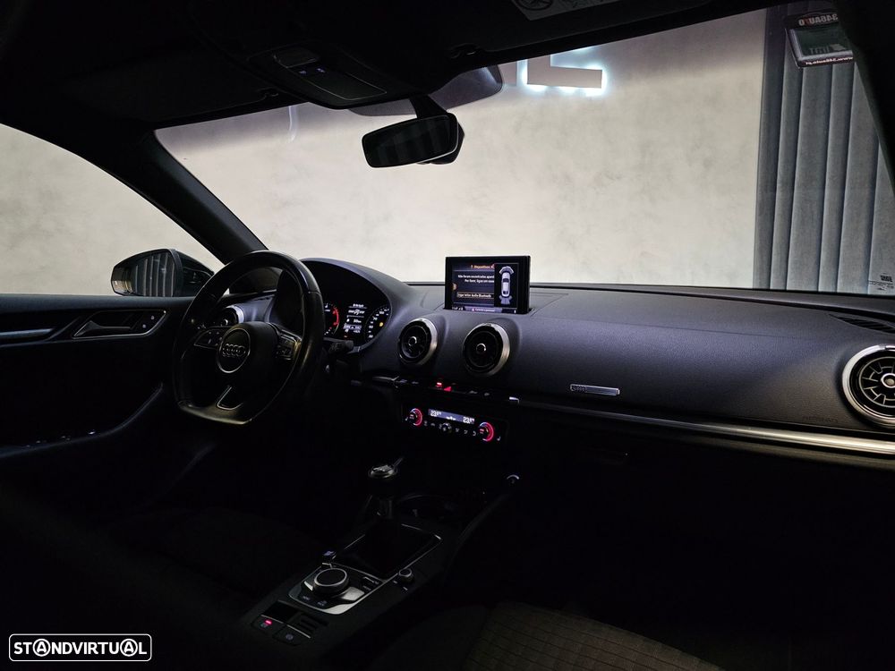 Audi A3 Limousine 2.0 TDI S line Sport Pack - 11