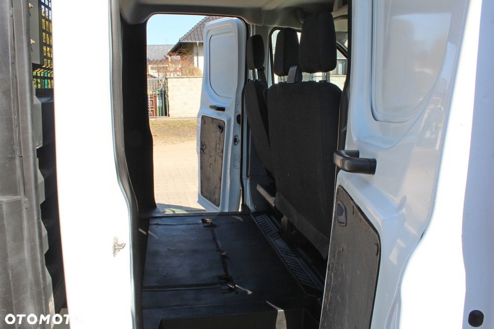 Ford Transit - 18