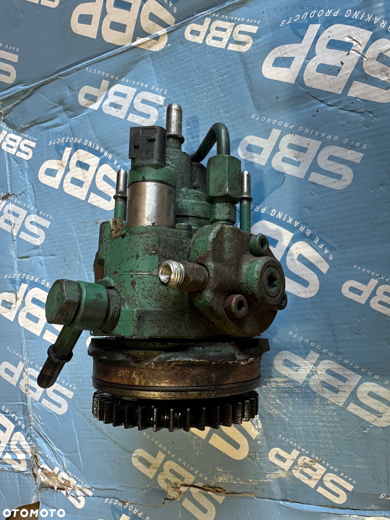 POMPA PALIWA 22208234 1671 VOLVO FL6 RENAULT. - 1