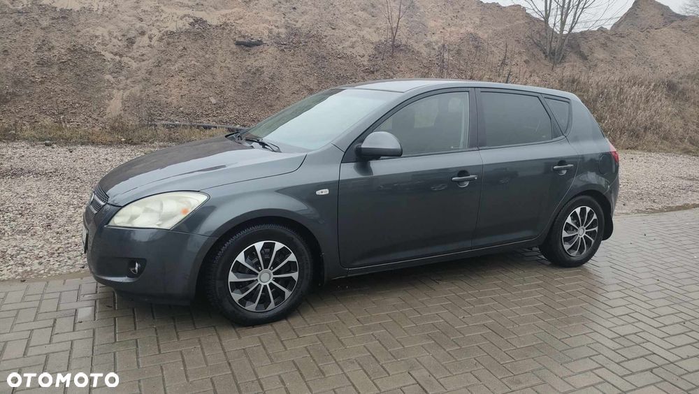 Kia Ceed 2.0 crdi Optimum - 3