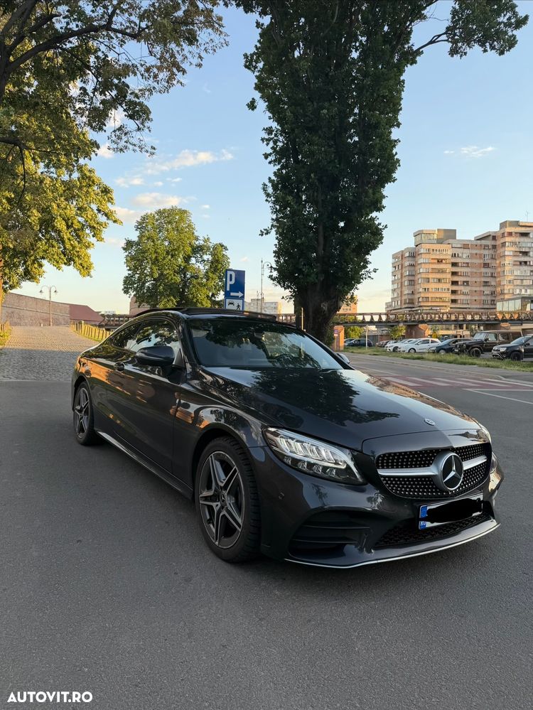 Mercedes-Benz C 300 9G-TRONIC AMG Line Plus - 2
