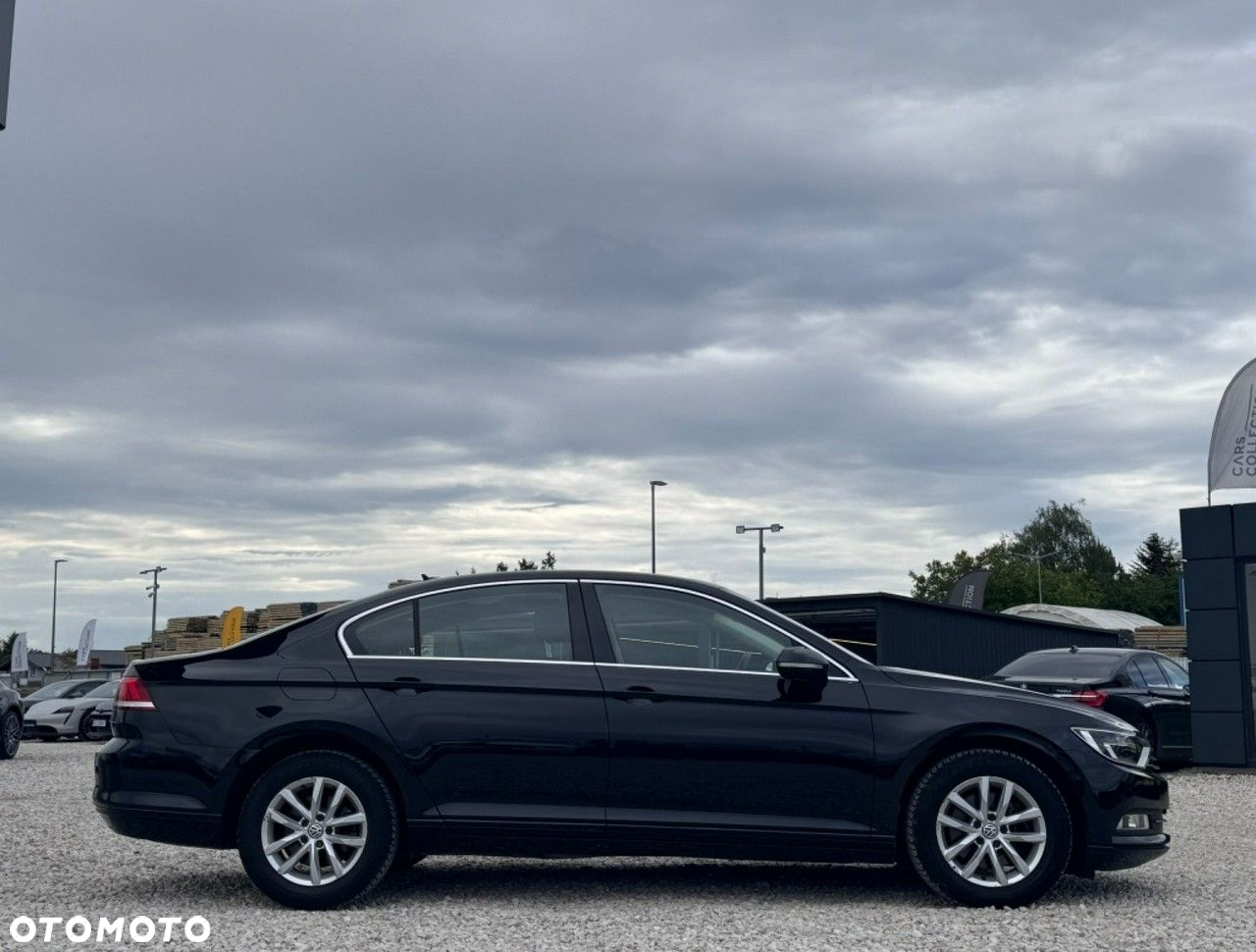 Volkswagen Passat - 3