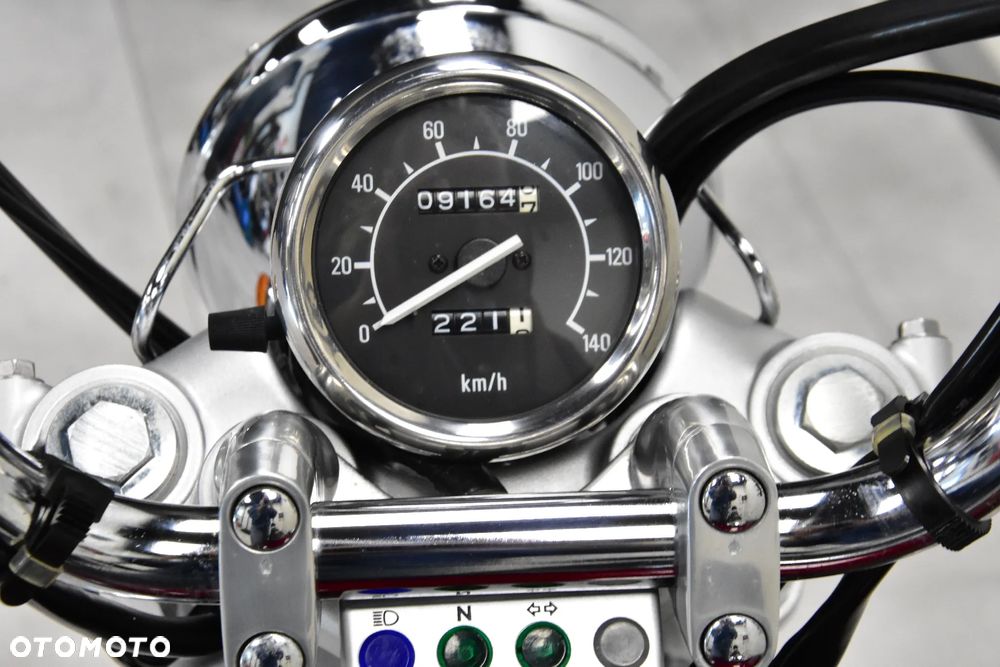 Yamaha XV - 17