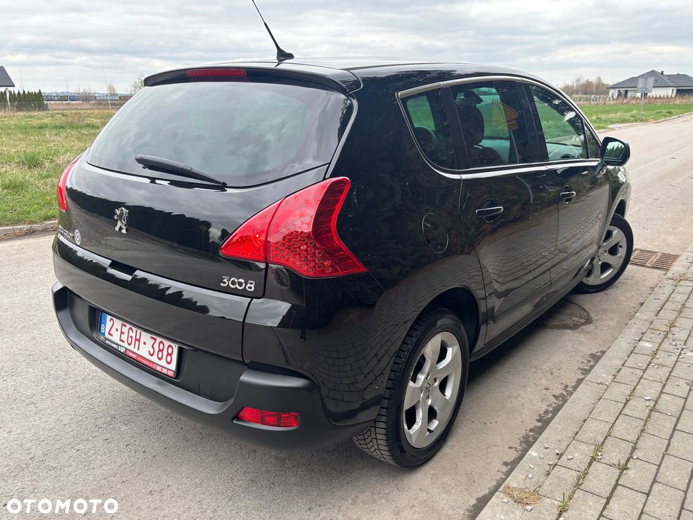 Peugeot 3008 HDi 115 Active - 2