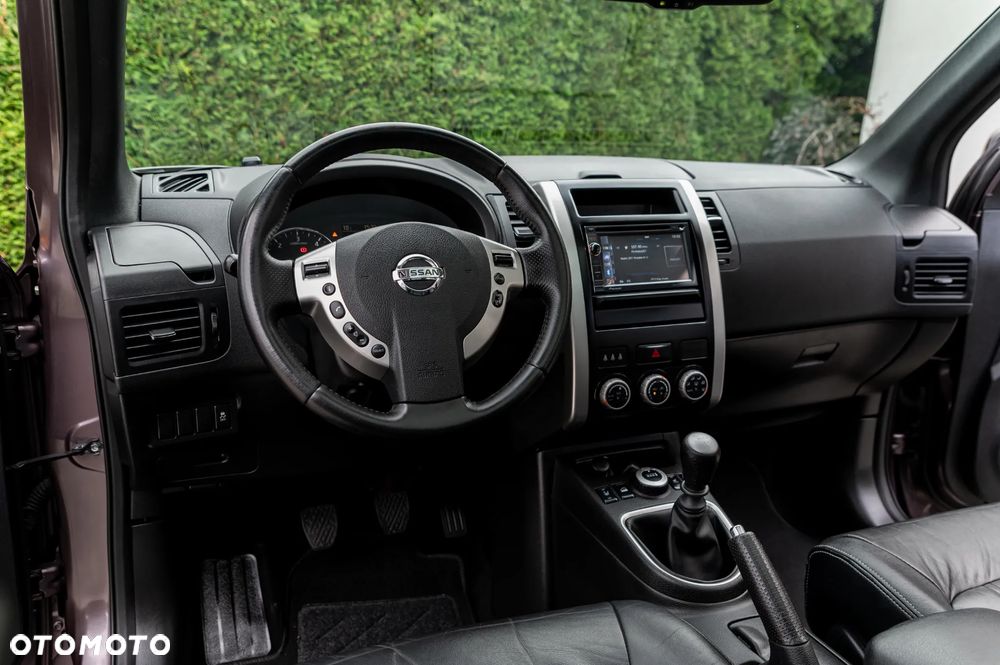 Nissan X-Trail 2.0 dCi 4x4 DPF SE - 26