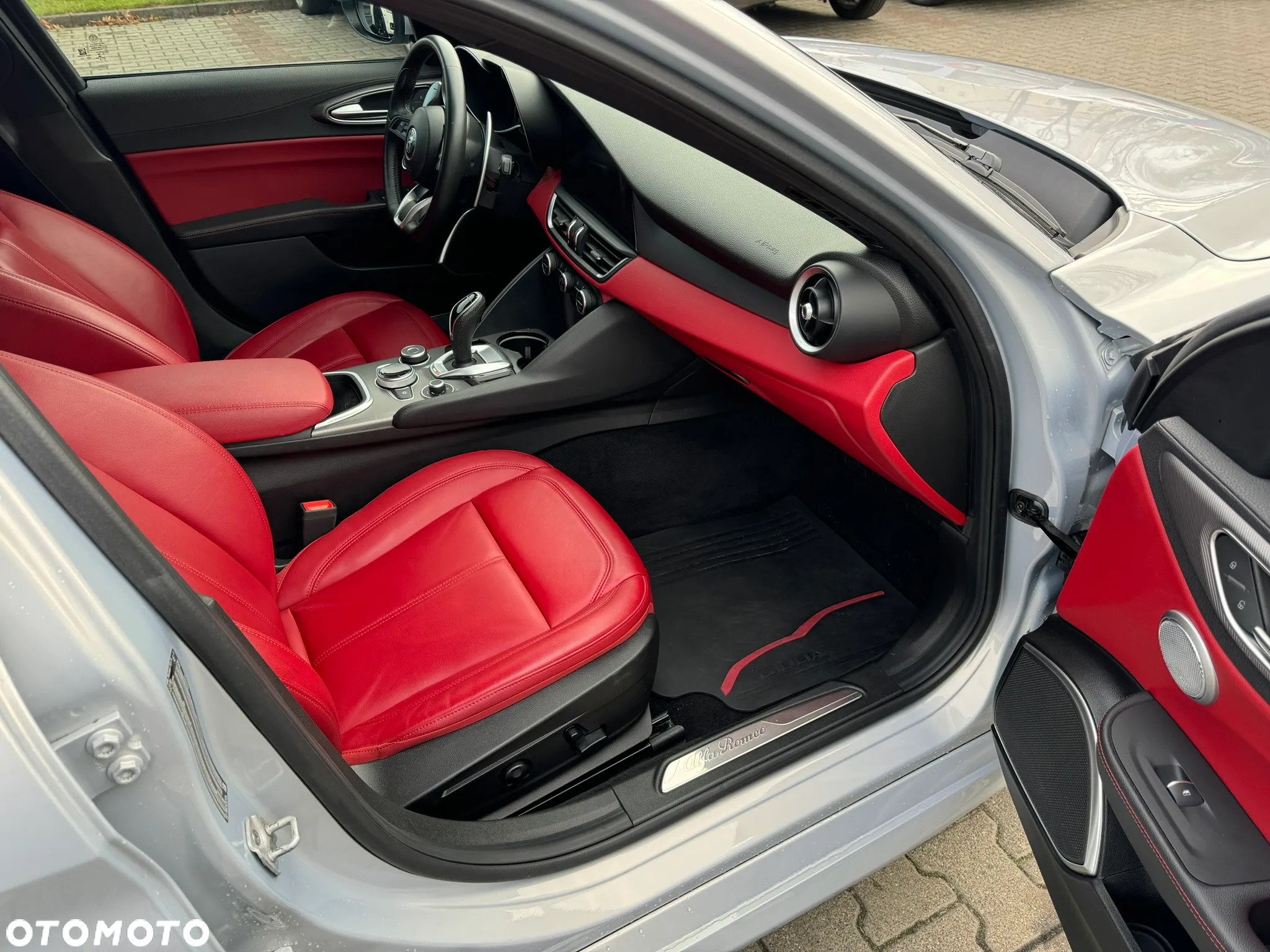 Alfa Romeo Giulia 2.0 Turbo 16V AT8 Veloce - 16