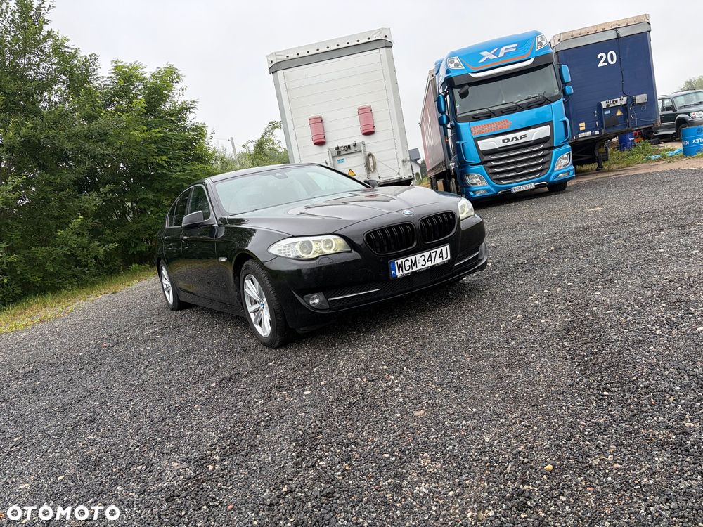 BMW Seria 5 528i xDrive Modern Line - 1