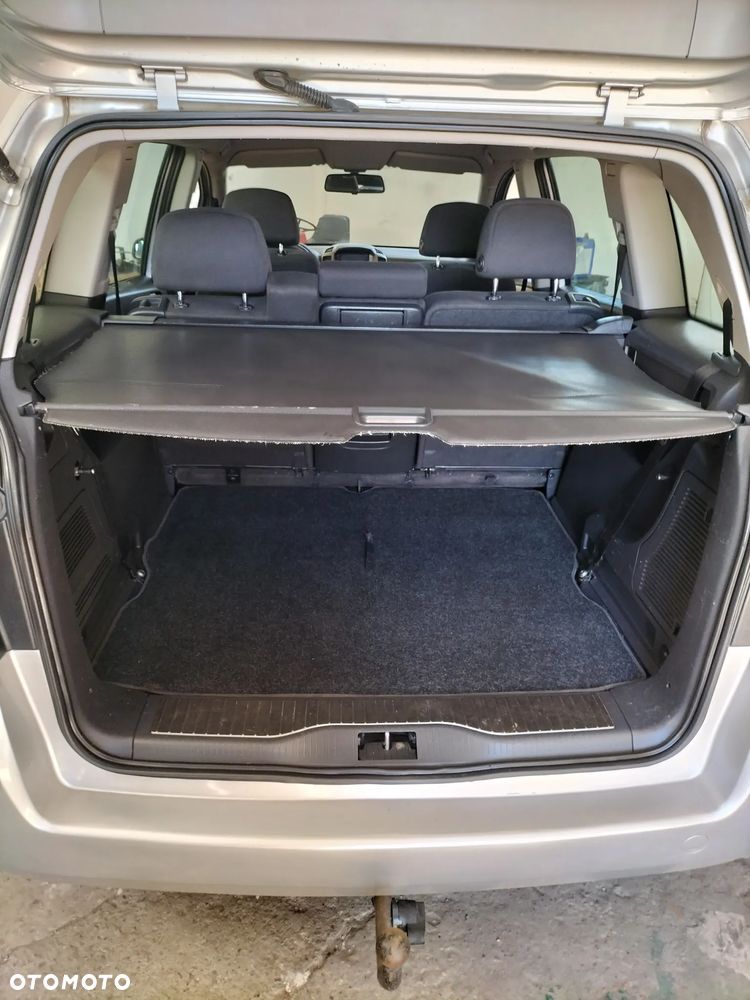 Opel Zafira - 8
