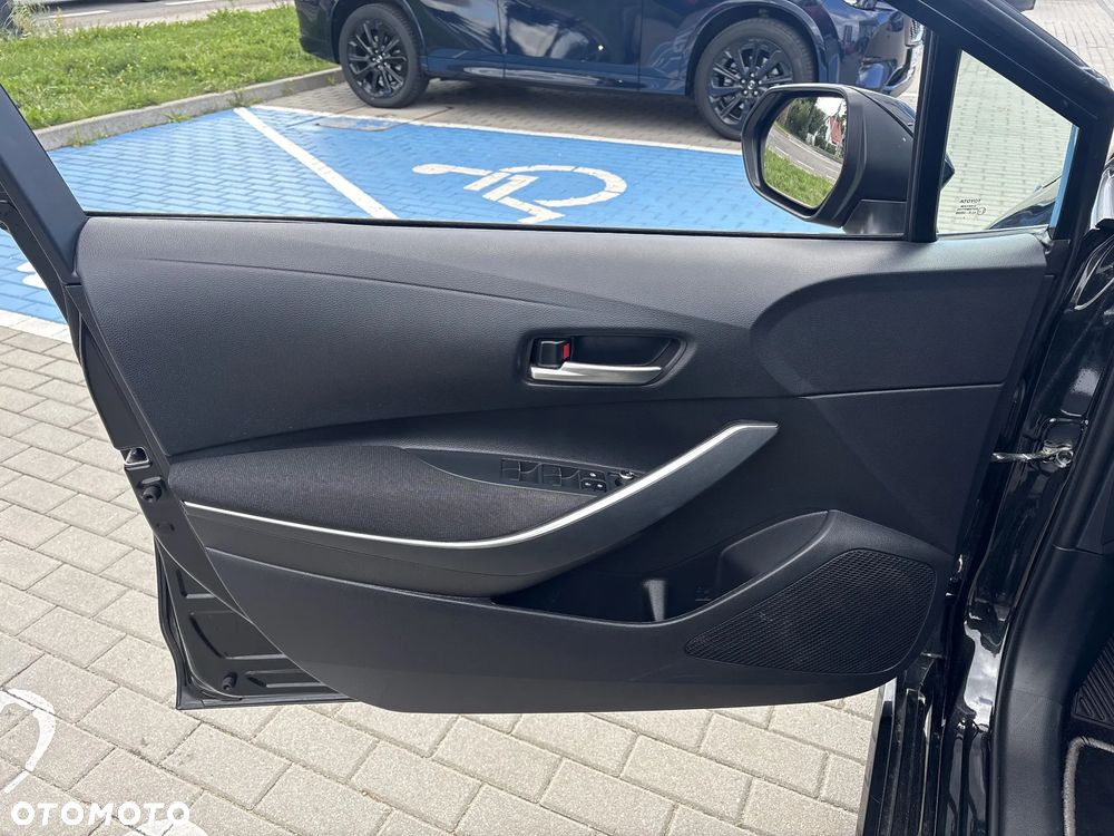 Toyota Corolla 1.8 Hybrid Comfort - 9