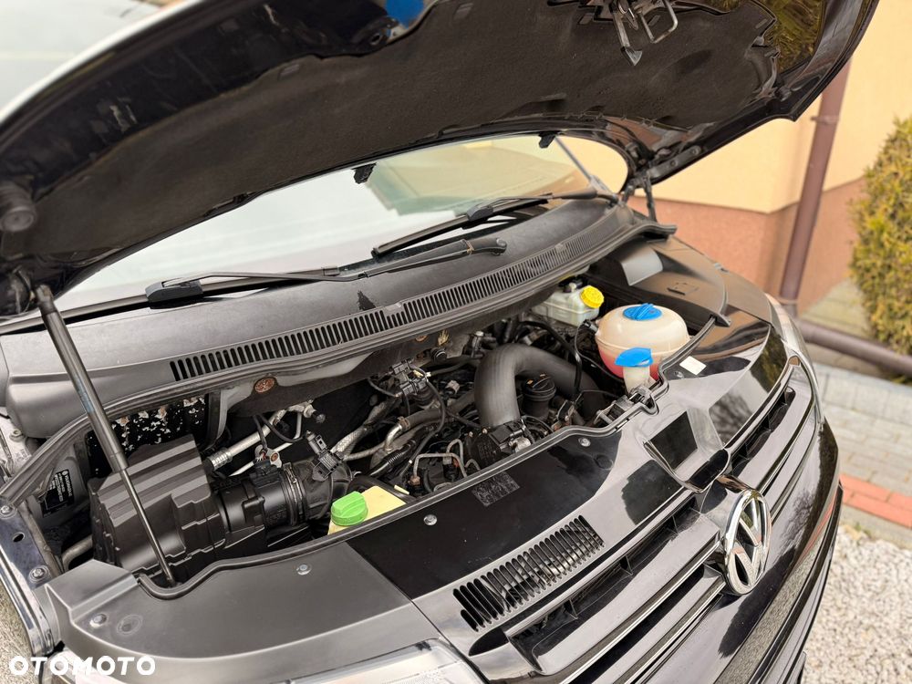 Volkswagen Multivan - 8