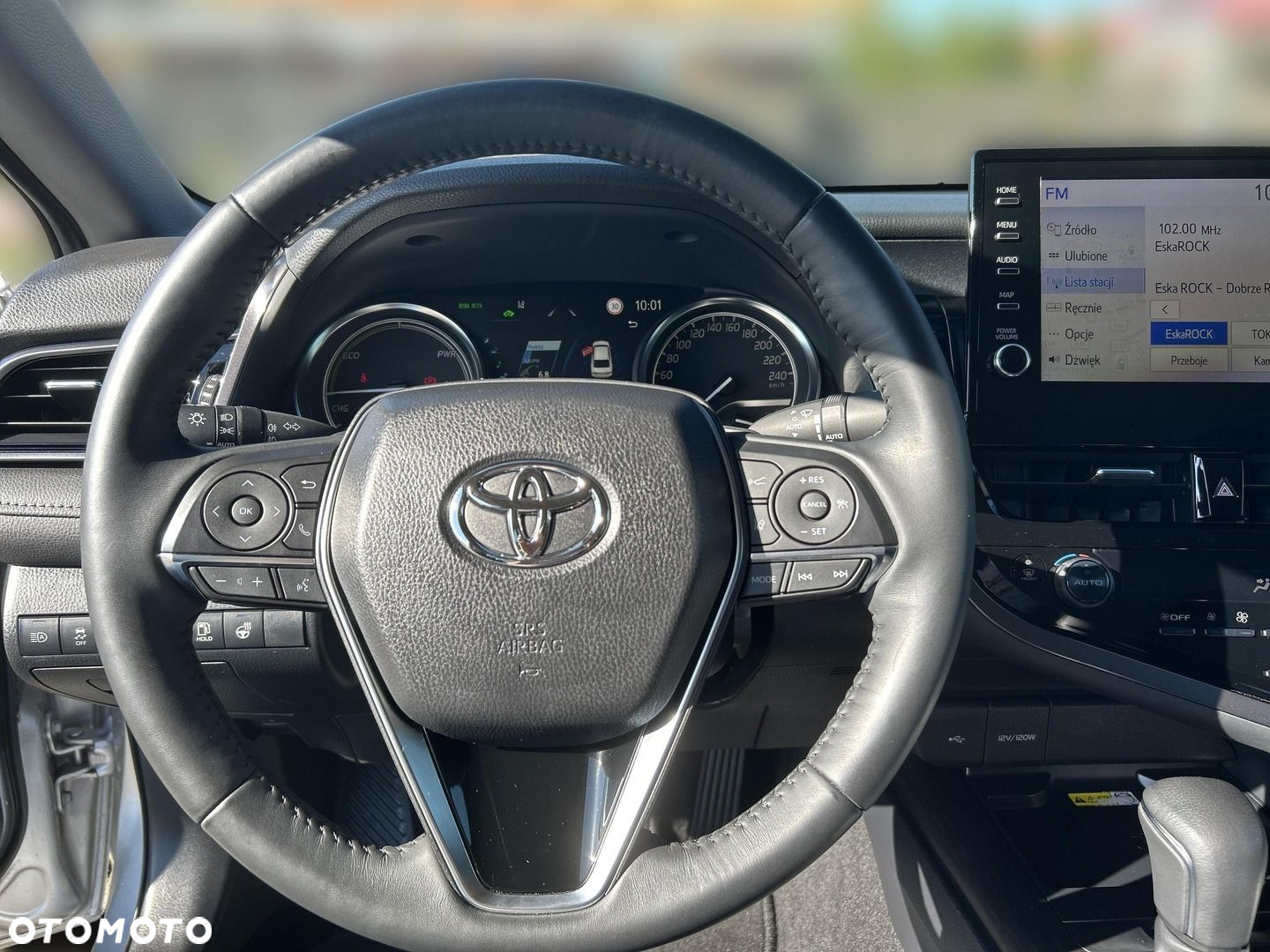 Toyota Camry 2.5 Hybrid Executive CVT - 19