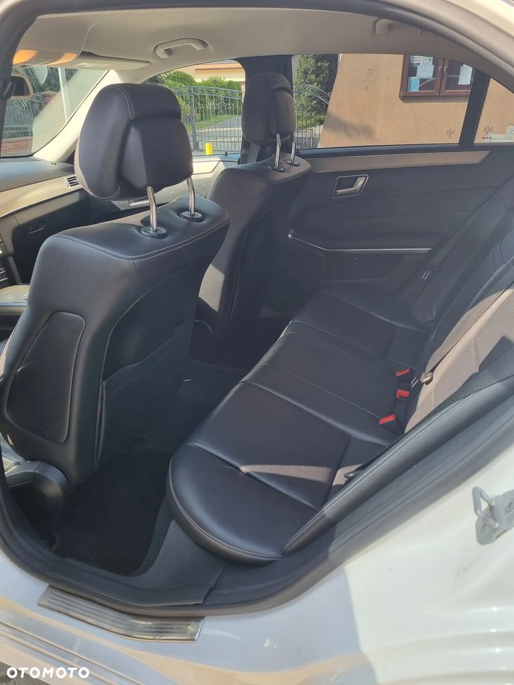 Mercedes-Benz Klasa E 200 CDI DPF BlueEFFICIENCY 7G-TRONIC - 14