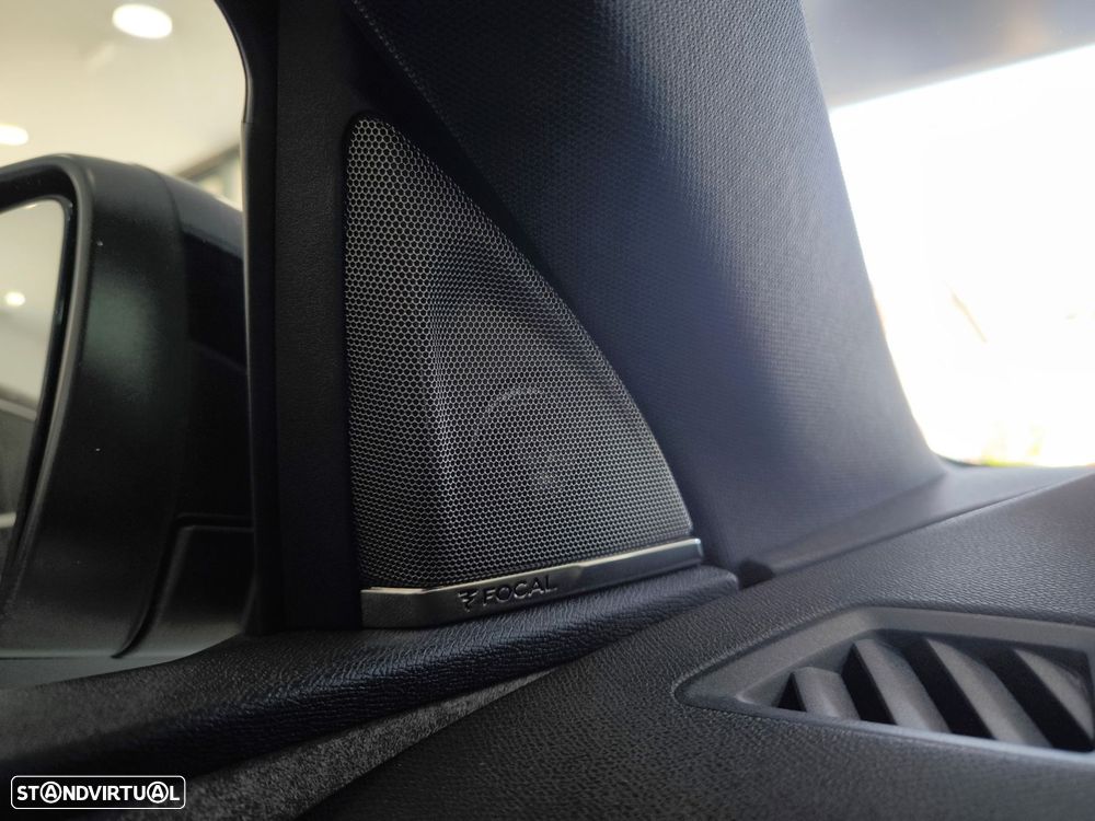 Peugeot 3008 1.6 Hybrid GT Pack e-EAT8 - 27