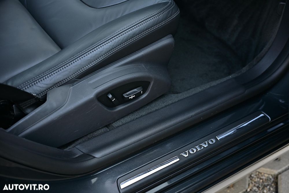 Volvo S60 D3 Geartronic R-Design - 37