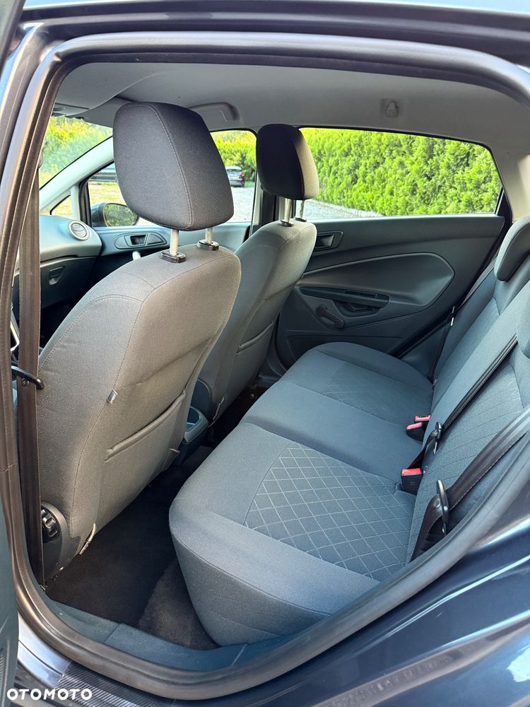 Ford Fiesta 1.25 Ambiente - 22