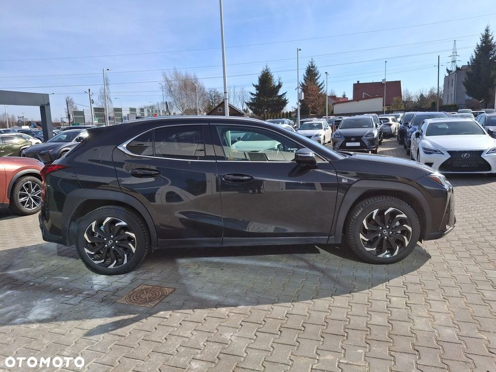 Lexus UX 250h GPF F Sport Design 2WD - 34